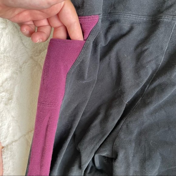 Victoria's Secret PINK Yoga | Black and Cherry Mesh Leggings | Size Large - Picture 7 of 16